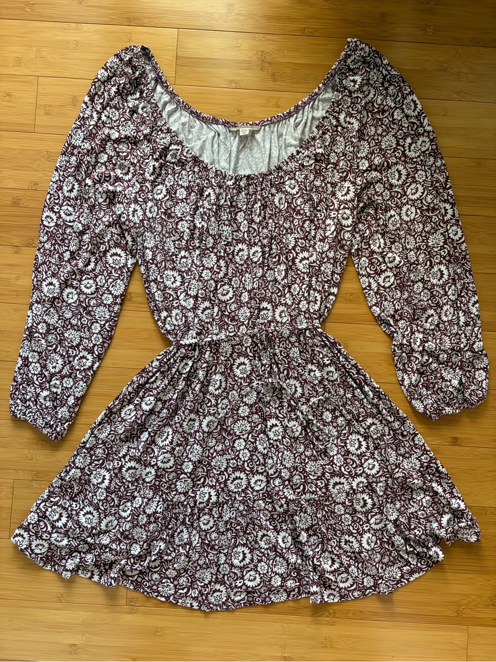 Boden Scoop Tiered Jersey Mini Dress in Brown Floral. Size: 20-22 - Picture 3 of 9